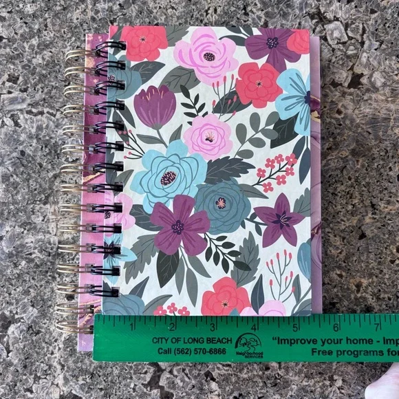 Notebook bundle - Picture 7 of 8